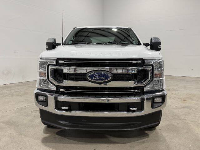 Used 2022 Ford F350 XLT w/ XLT Premium Package AWD/4WD image 3