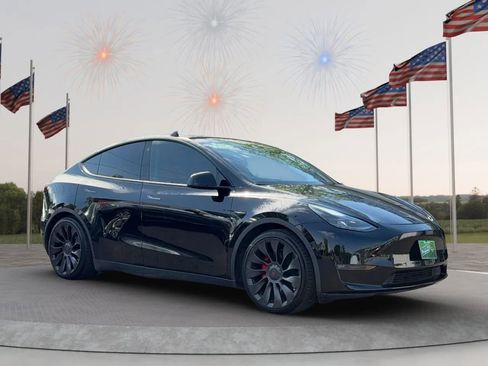 Used 2022 Tesla Model Y Performance AWD/4WD image 9