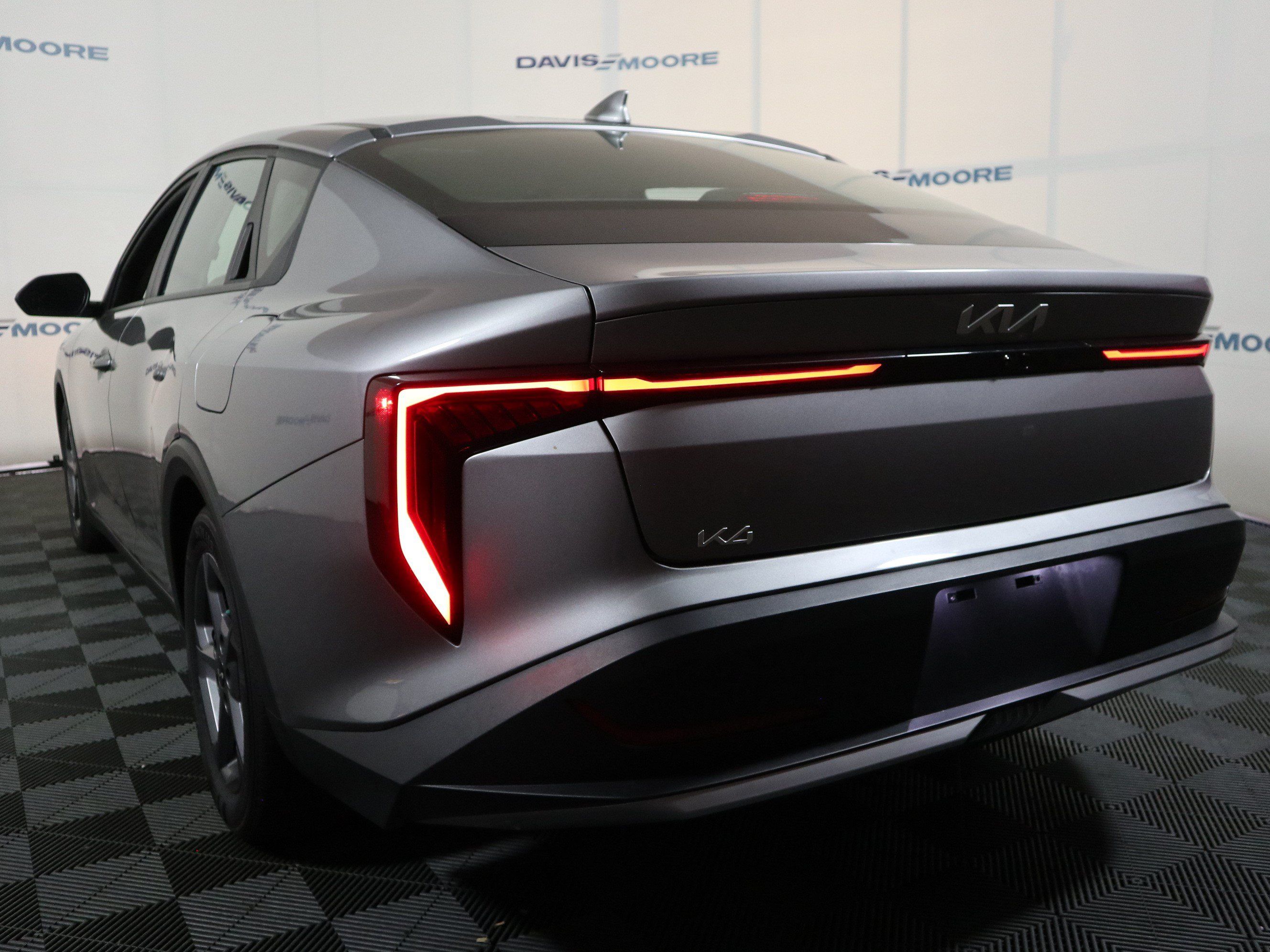 Used 2025 Kia K4 FWD image 9
