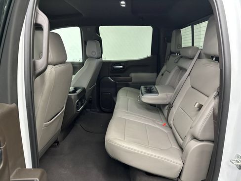 Used 2022 GMC Sierra 1500 SLT w/ SLT Premium Package AWD/4WD image 18