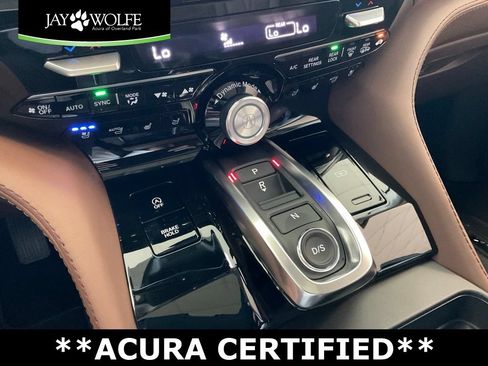 Certified 2026 Acura MDX w/ Advance Package AWD/4WD image 19
