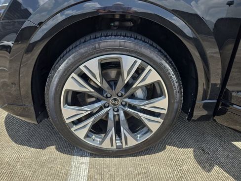 Used 2026 Audi Q8 Prestige AWD/4WD image 19