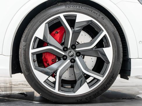 Used 2021 Audi RS Q8 w/ Carbon Optic Package AWD/4WD image 42