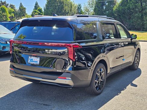 New 2026 Kia Carnival SX Prestige FWD image 5