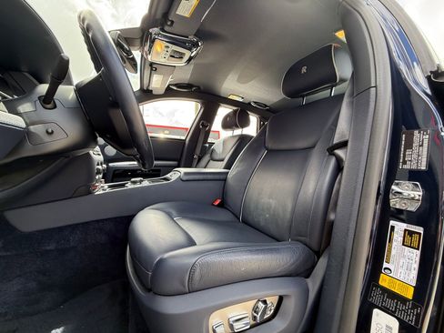 Used 2020 Rolls-Royce Ghost image 18