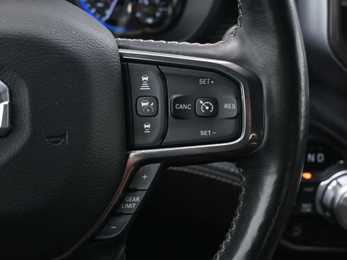 Used 2020 RAM 1500 Limited w/ Black Appearance Package image 39