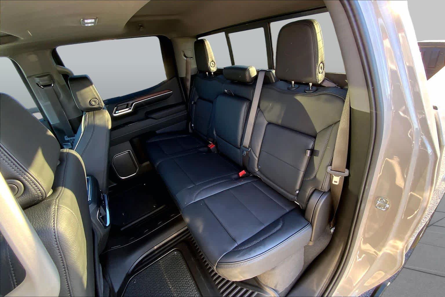 Used 2026 GMC Sierra 1500 Denali AWD/4WD image 18