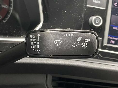 Used 2019 Volkswagen Jetta R-Line w/ R-Line Cold Weather Package FWD image 25