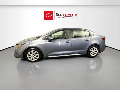 Used 2025 Toyota Corolla LE FWD image 7