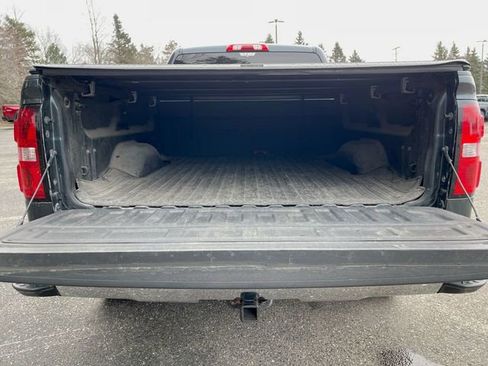 Used 2019 GMC Sierra 1500 SLE w/ SLE Value Package image 23