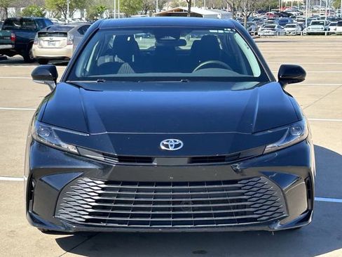 Certified 2025 Toyota Camry LE image 8