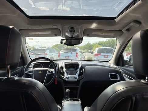 Used 2017 Chevrolet Equinox Premier w/ Enhanced Convenience Package FWD image 8