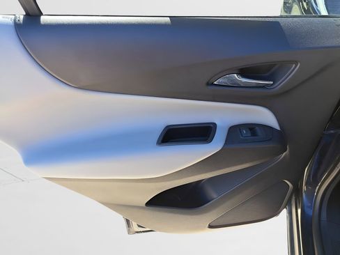 Used 2020 Chevrolet Equinox LT image 7