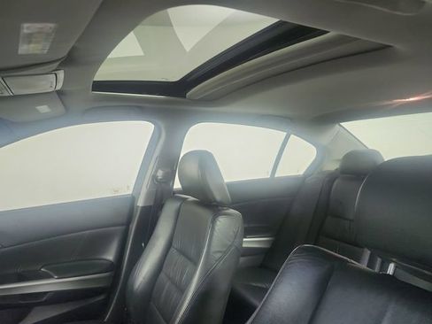 Used 2010 Honda Accord EX-L image 17