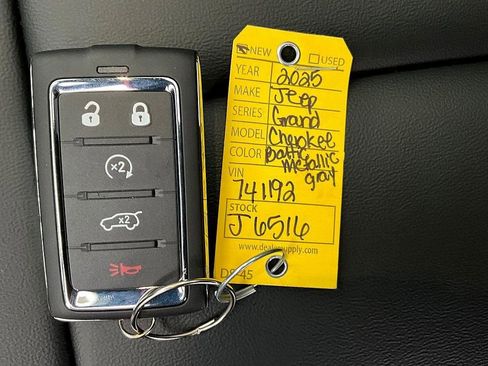 New 2025 Jeep Grand Cherokee L Limited image 37