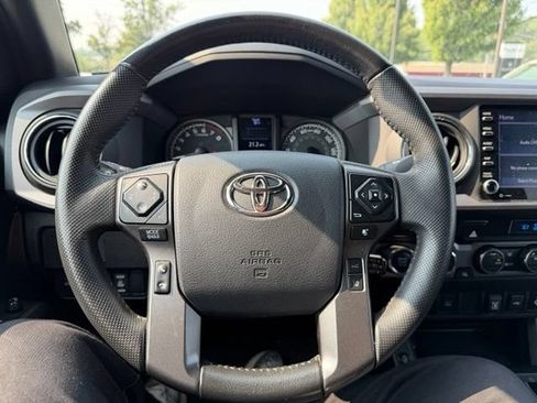 Used 2023 Toyota Tacoma TRD Off-Road AWD/4WD image 15