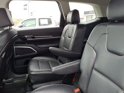 Used 2024 Kia Telluride S w/ S Sunroof Package image 14