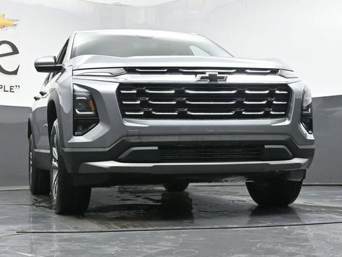 New 2026 Chevrolet Equinox LT w/ Safety and Technology Package FWD image 3