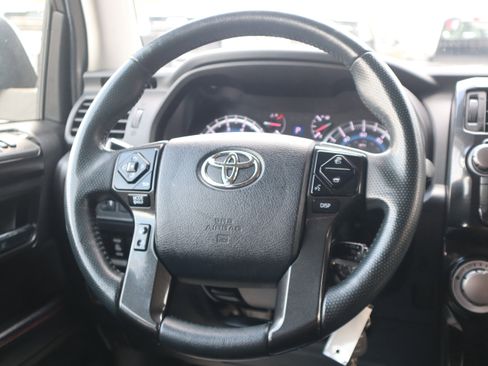 Used 2018 Toyota 4Runner TRD Off-Road image 14