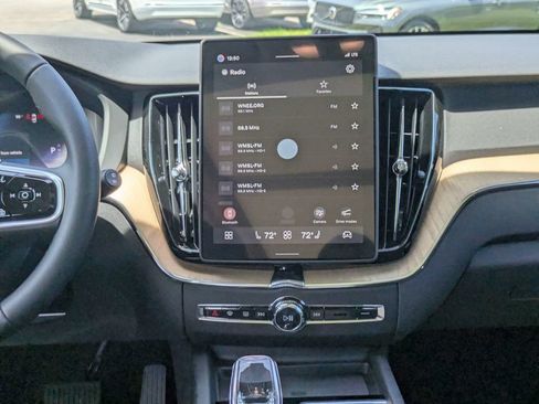 New 2026 Volvo XC60 B5 Core AWD/4WD image 19