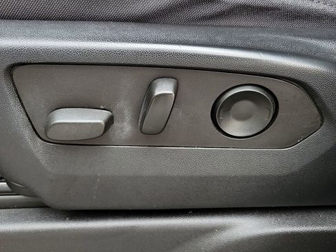 Used 2023 Chevrolet Tahoe LS image 13