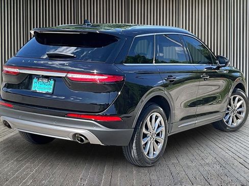 Used 2021 Lincoln Corsair AWD w/ Premium Package image 13