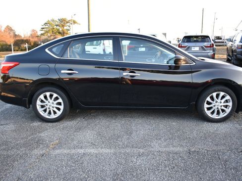 Used 2019 Nissan Sentra SV image 5