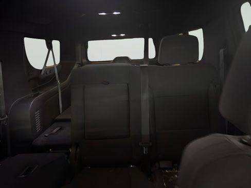 Used 2021 GMC Yukon XL SLE AWD/4WD image 6