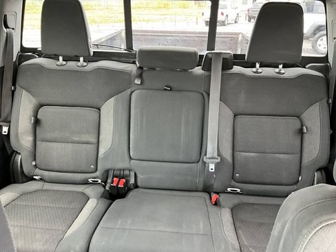 Used 2021 GMC Sierra 2500 SLE w/ SLE Value Package; AWD/4WD image 12