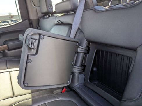 Used 2020 Chevrolet Silverado 1500 LT Trail Boss image 33