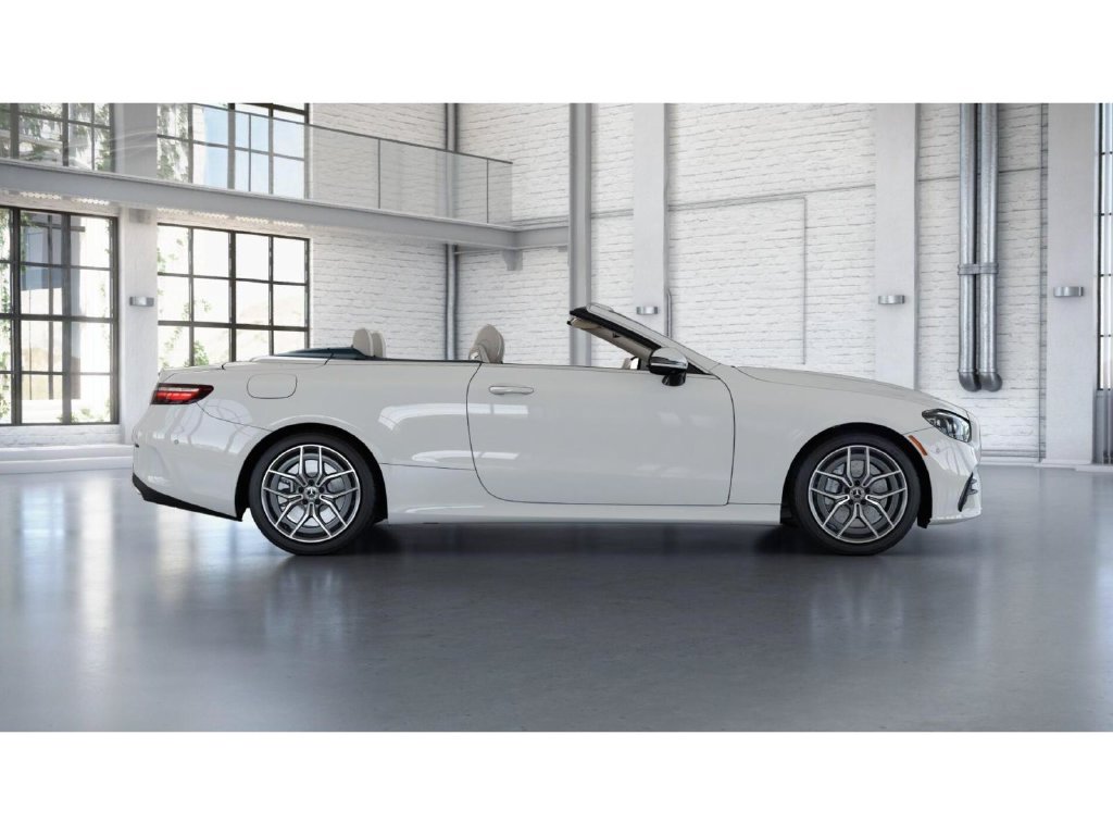 Used 2023 Mercedes-Benz E 450 4MATIC Cabriolet image 17