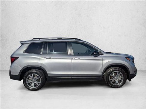 Used 2023 Honda Passport TrailSport image 4