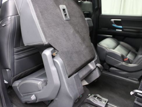Used 2025 Ford Expedition Max Platinum w/ Stealth Appearance Package AWD/4WD image 70