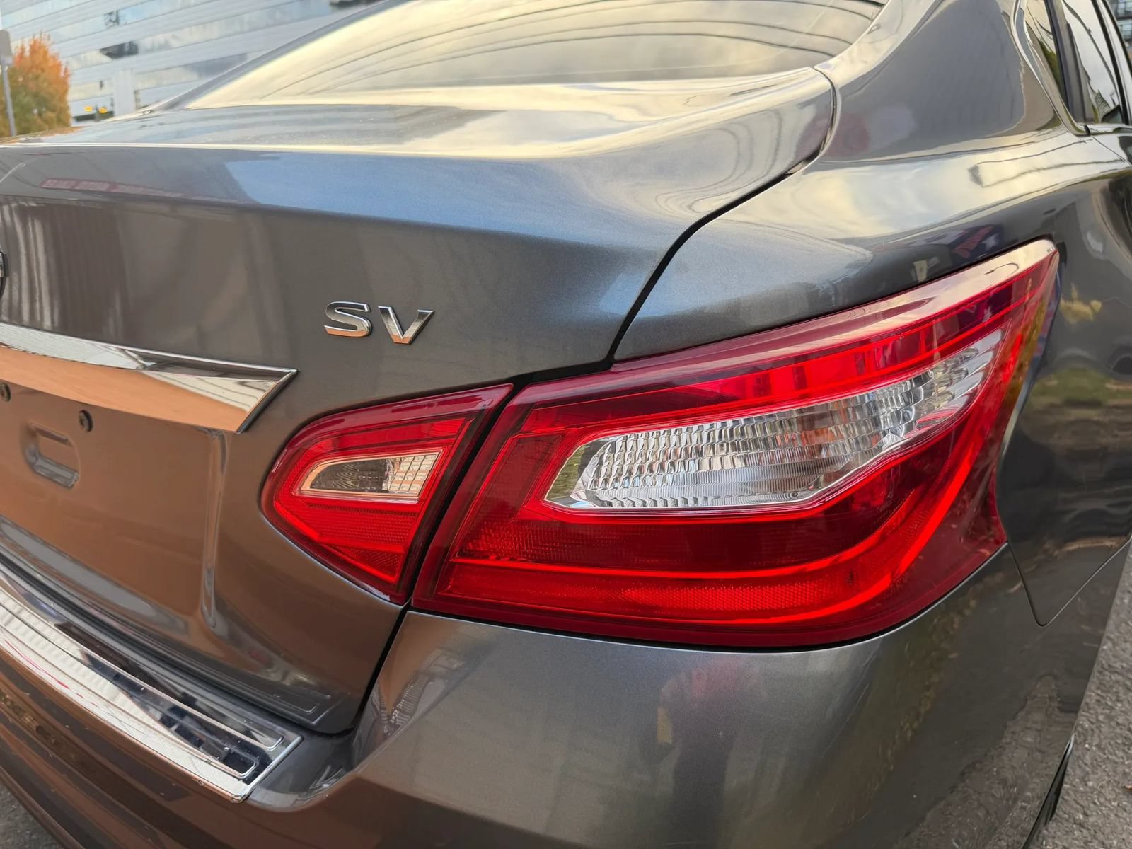 Used 2016 Nissan Altima 2.5 SV w/ Convenience Package FWD image 14