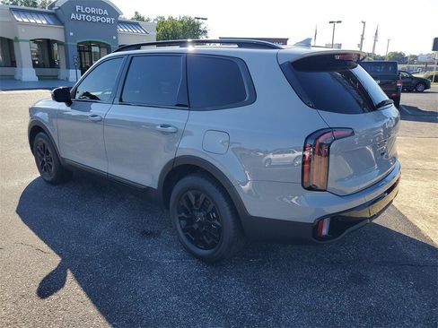 Used 2024 Kia Telluride SX Prestige X-Pro image 3