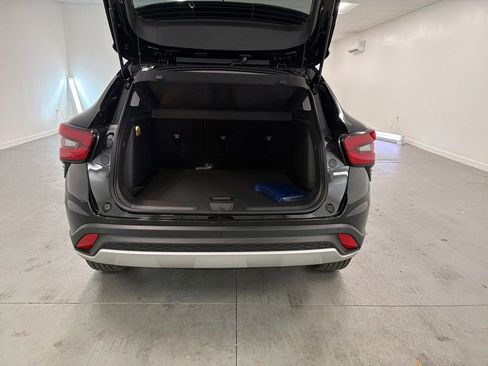New 2026 Chevrolet Trax LT w/ Driver Confidence Package FWD image 7