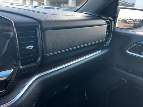 Used 2024 GMC Sierra 1500 SLT image 36