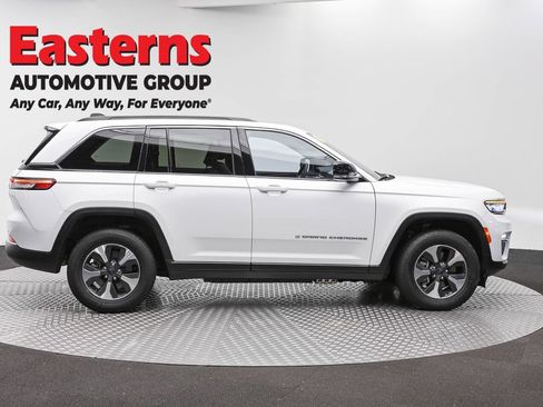 Used 2024 Jeep Grand Cherokee Limited 4xe AWD/4WD image 4