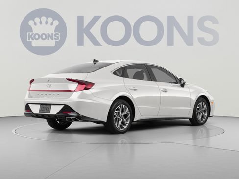 Used 2022 Hyundai Sonata SEL w/ Preferred Accessory Package FWD image 4