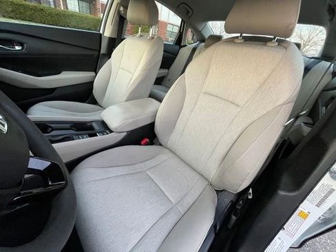 Used 2023 Honda Accord LX image 15