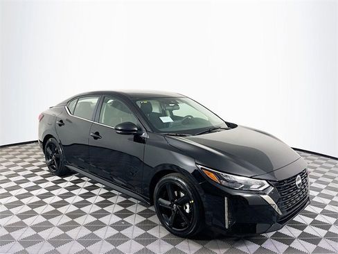 New 2025 Nissan Sentra SR w/ Midnight Edition image 23