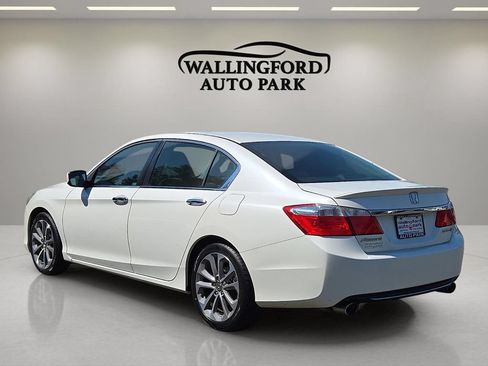 Used 2015 Honda Accord Sport image 3