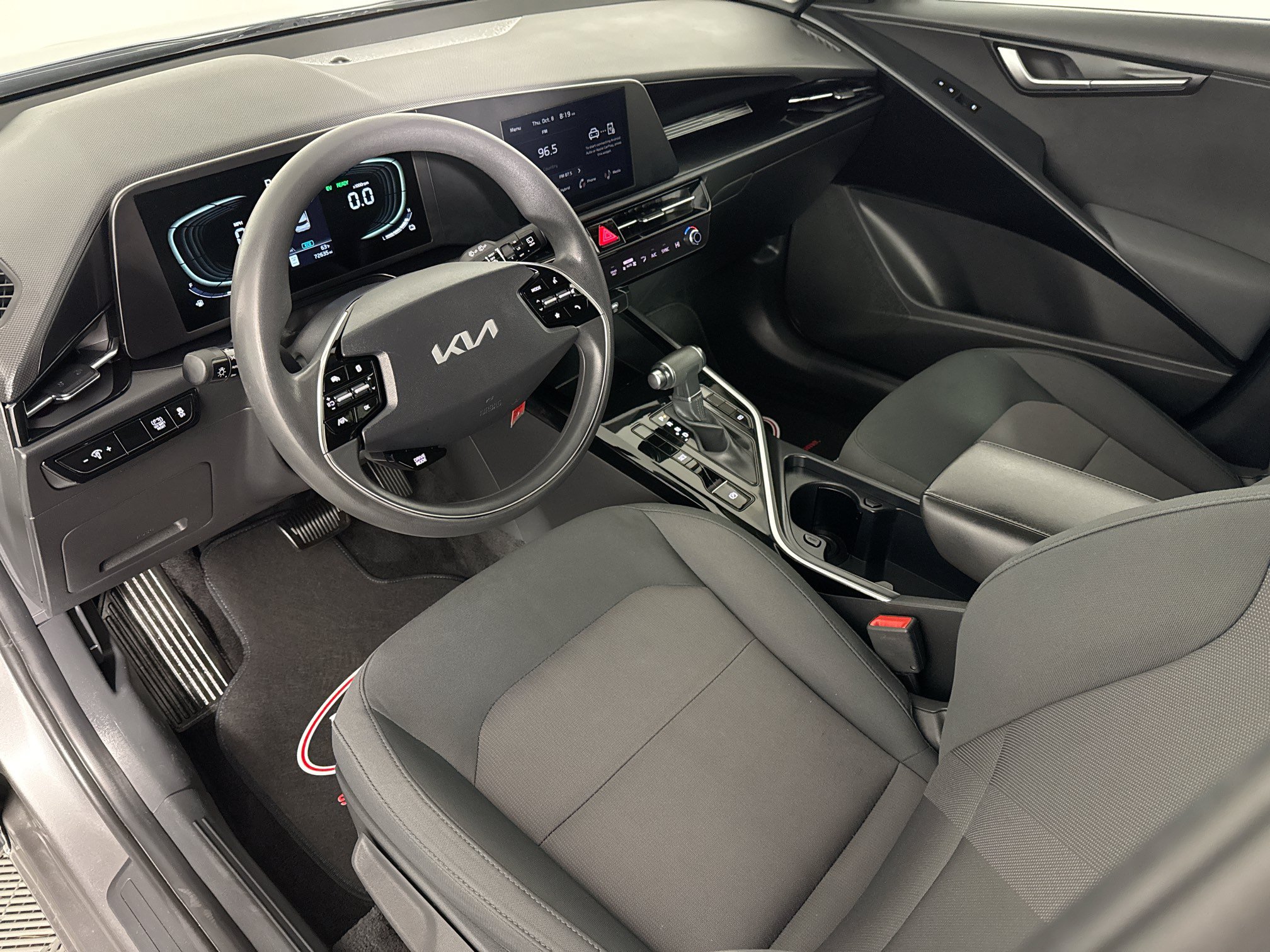 Used 2023 Kia Niro LX FWD image 19