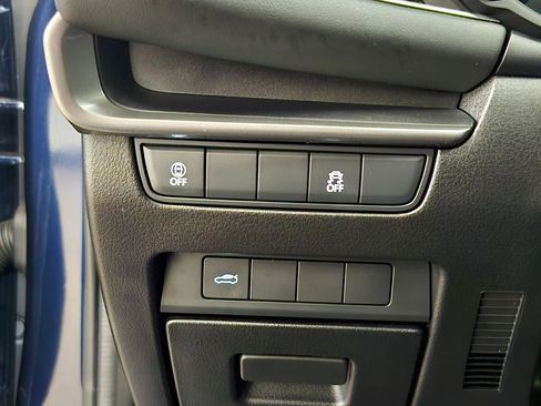 Used 2021 MAZDA MAZDA3 s image 23