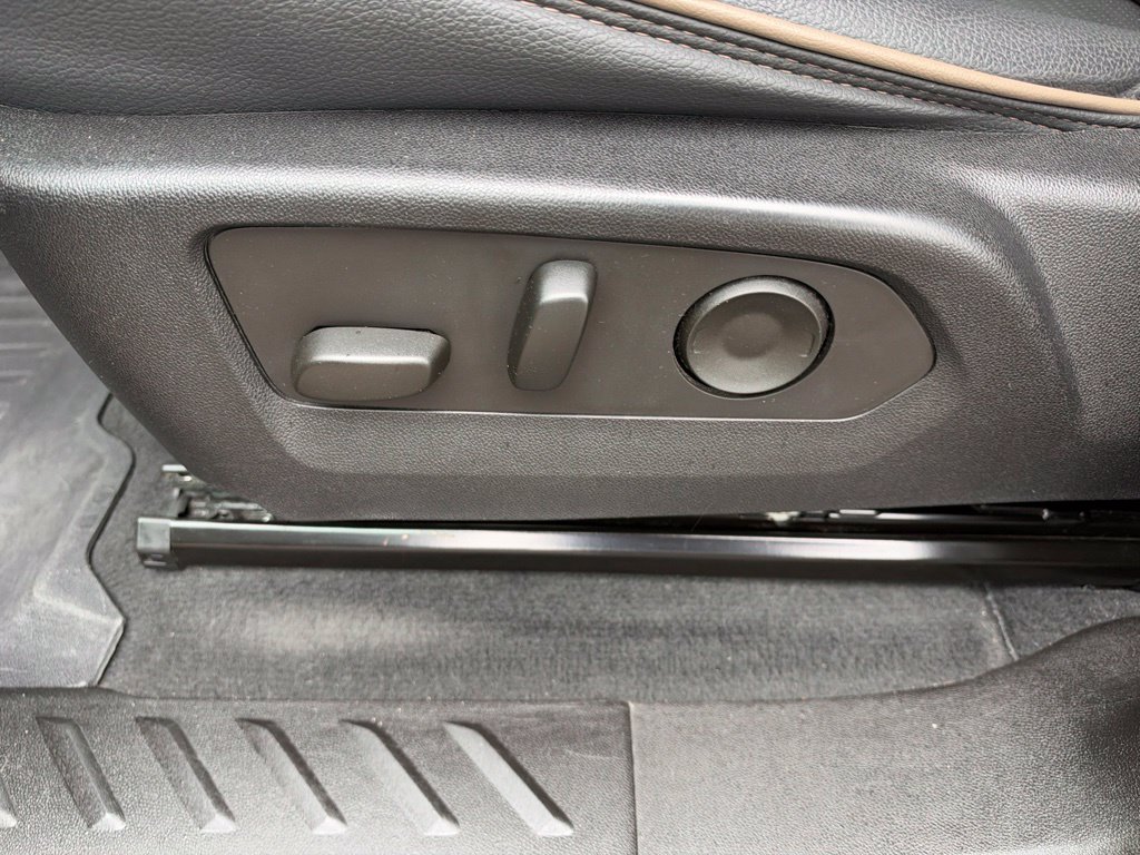 Used 2023 GMC Canyon Denali AWD/4WD image 20