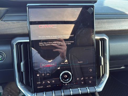 New 2026 GMC Acadia Denali Ultimate image 36