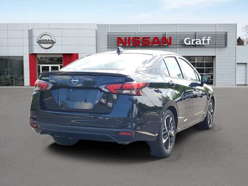 Certified 2024 Nissan Versa SR FWD image 3