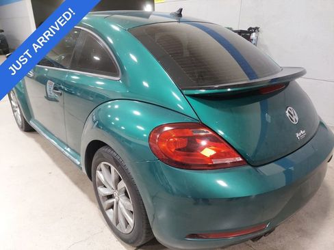 Used 2017 Volkswagen Beetle 1.8T Classic image 4