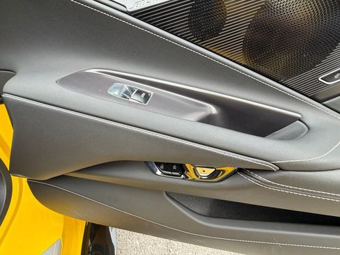 Used 2025 Chevrolet Corvette Z06 w/ Stealth Interior Trim Package RWD image 23
