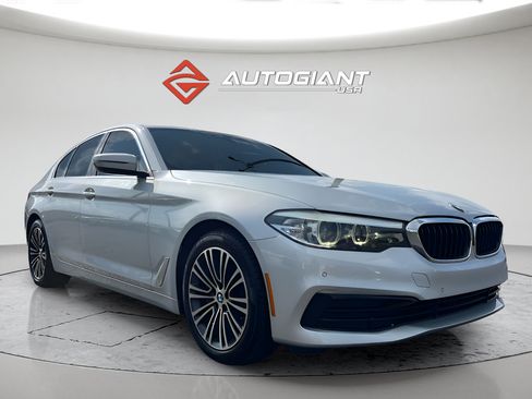 Used 2019 BMW 530i RWD image 11